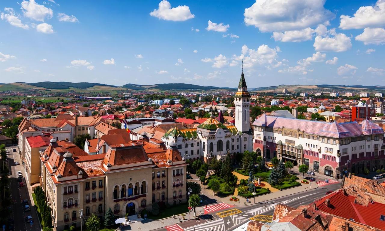 Butterfly Apartment-Hidden Gem In The Heart Of Târgu-Mureş Екстериор снимка